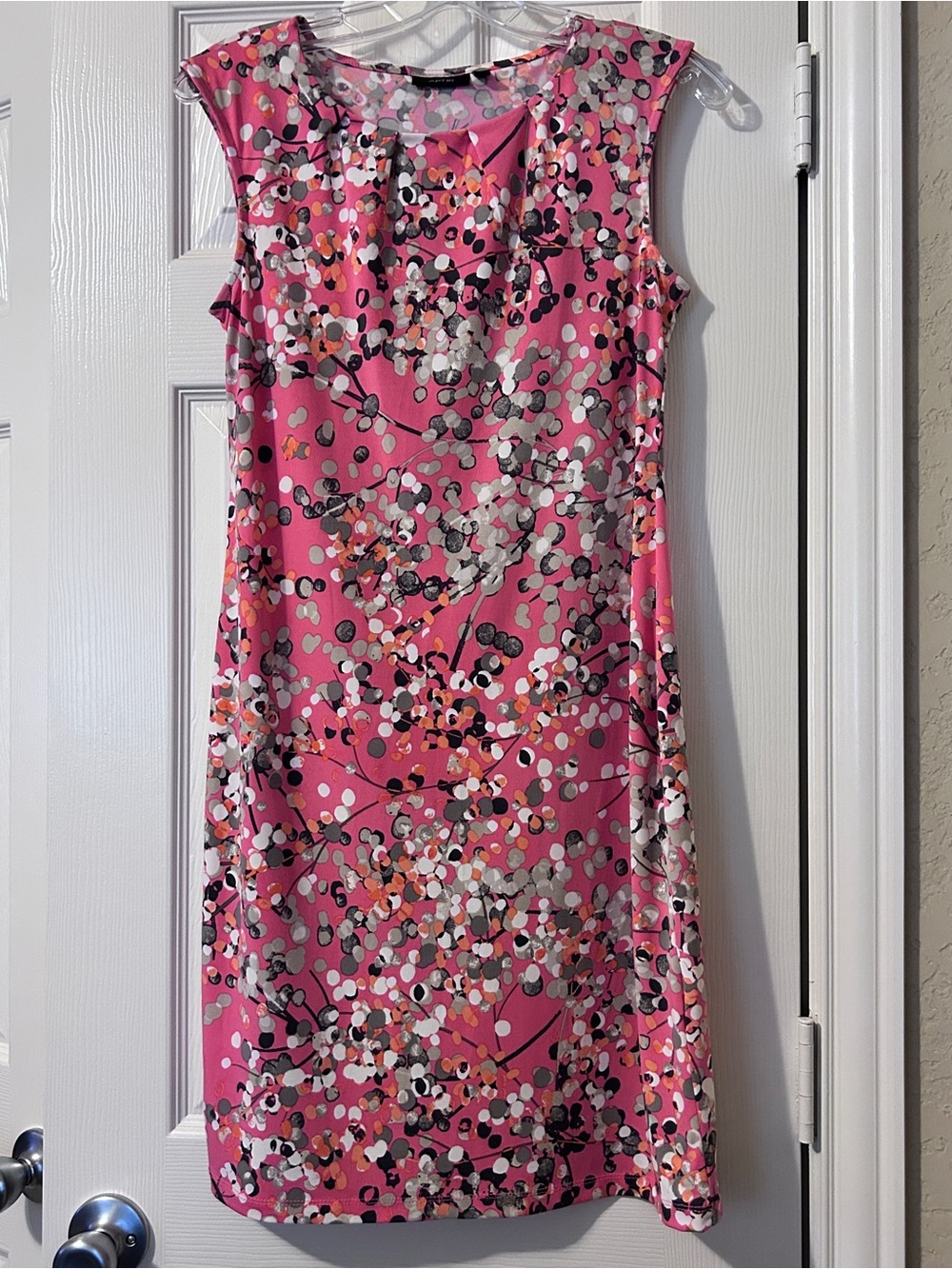 Women’s Pink Floral Print Sleeveless Women’s Dress